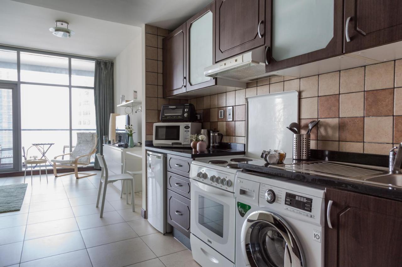 Ferienwohnung Higuests - Cozy Studio With Panoramic Views On The Lake Dubai Exterior foto